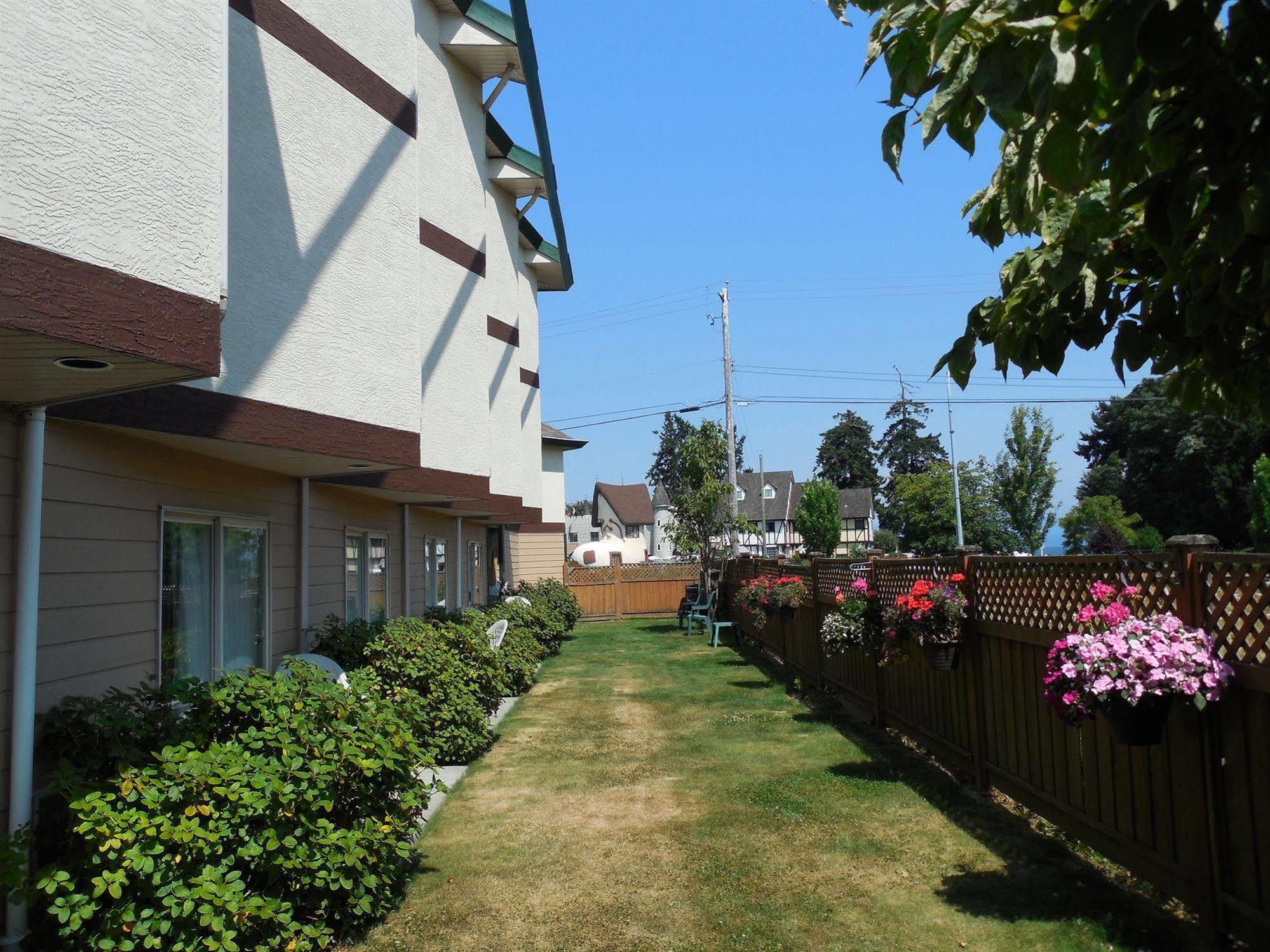 Coast Parksville Hotel Exteriör bild