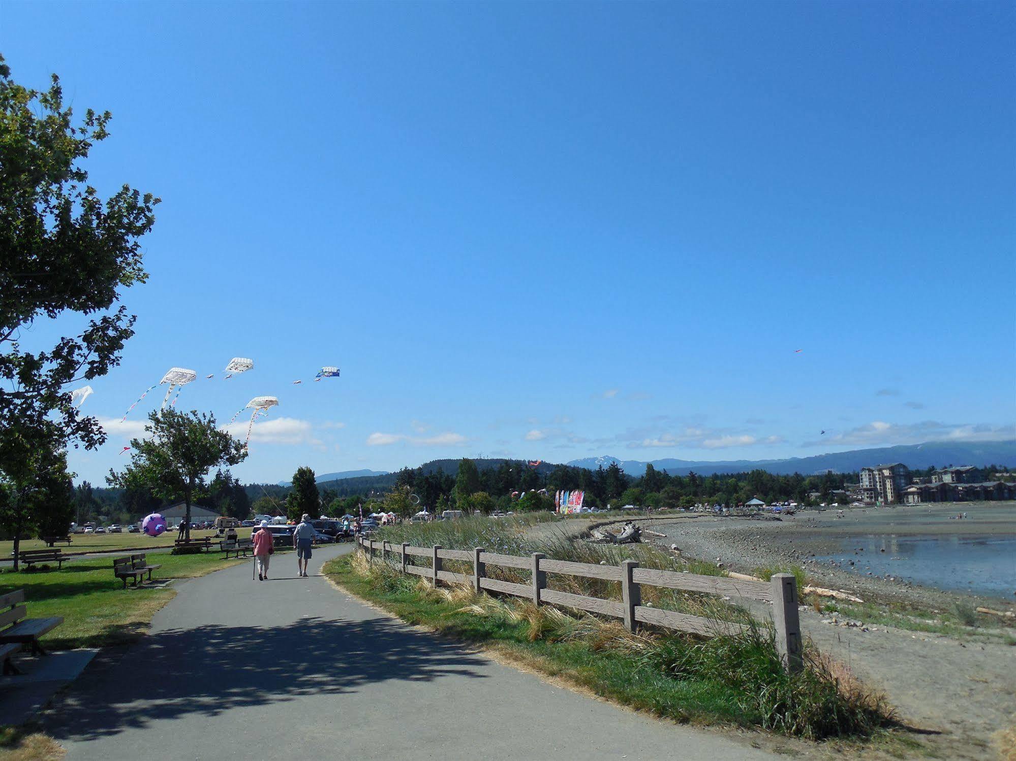 Coast Parksville Hotel Exteriör bild